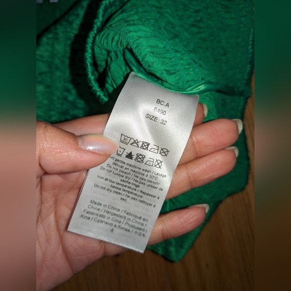 10. NWOT GANNI SMOCKED CROP TOP US XS /US 2 - Picture 7 of 9